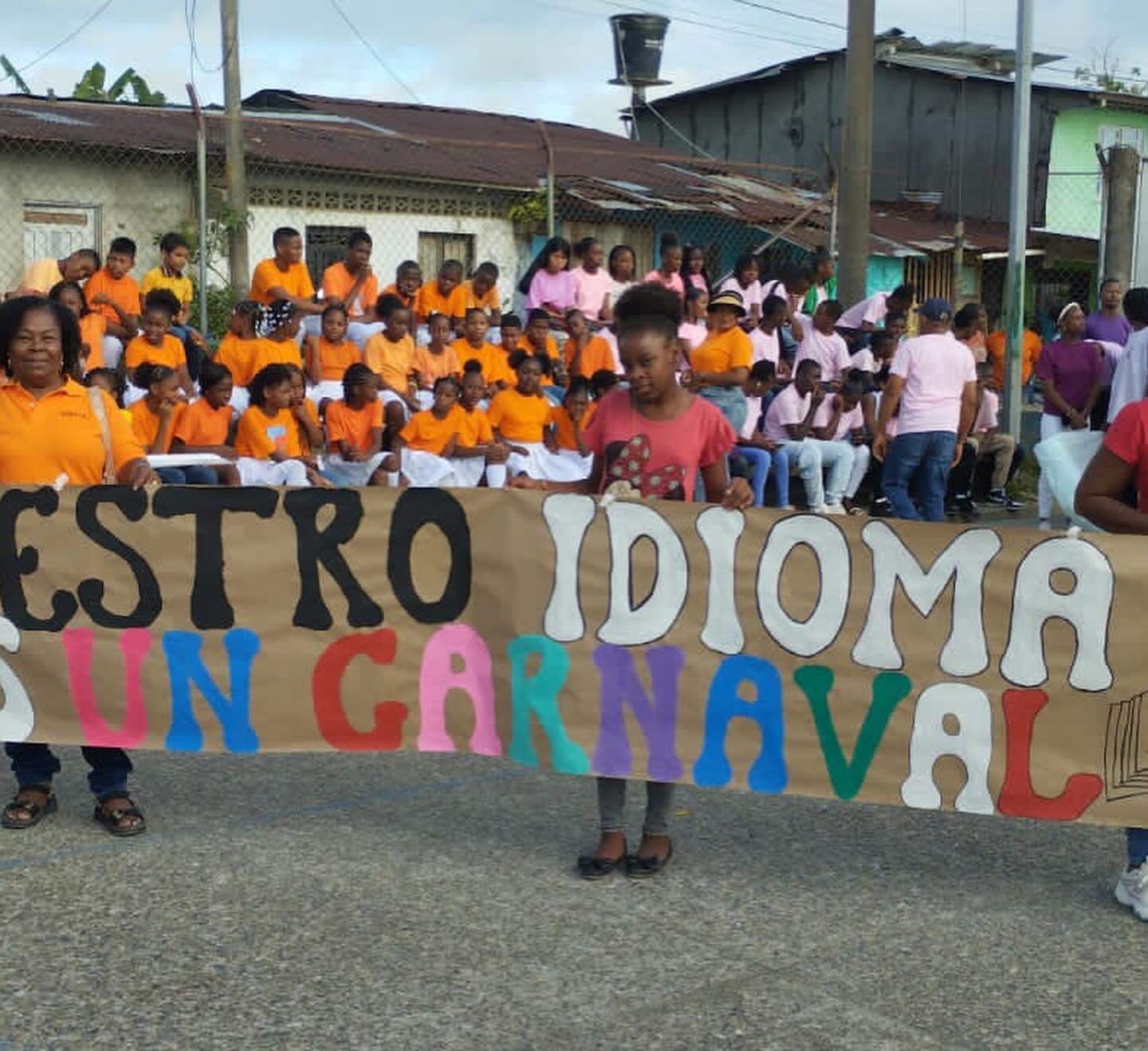 Celebramos el Día del Idioma y del Libro